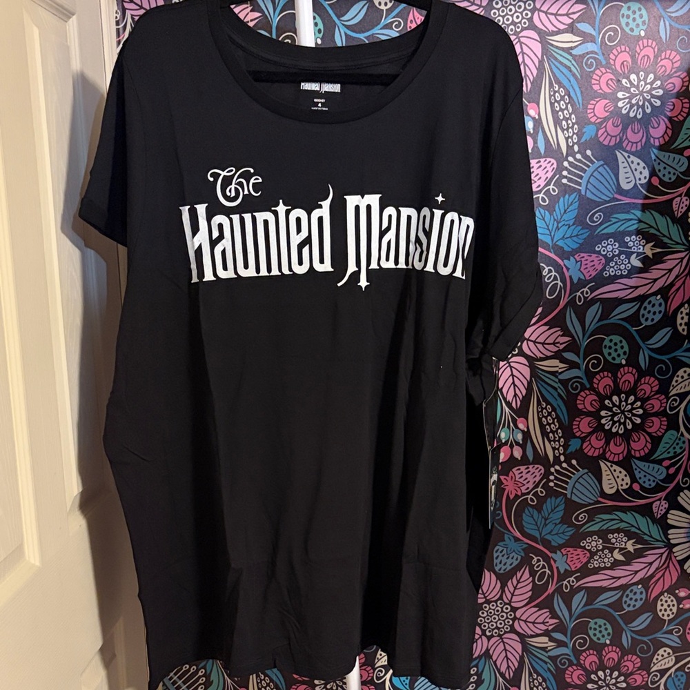 The Haunted Mansion Women's Black Tee